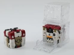 BeastBOX BB-34 SoulTornado & ShadowDance Two-Pack -Figure Toy 22019e7c 3fbd 4e2b 8b36 035c879f2b01