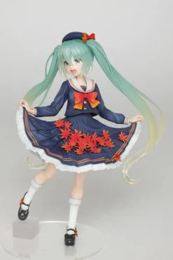 Vocaloid Hatsune Miku (3rd Season Autumn Ver.) Figure -Figure Toy 373a18b9 de95 4c72 bba9 4e436803abb0
