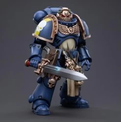 Warhammer 40K Ultramarines Primaris Company Champion 1/18 Scale Figure -Figure Toy 7b878520 210f 4f90 9363 7817362da09f