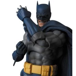 Batman: Hush MAFEX No.105 Batman -Figure Toy b456d8ef 4284 4812 aebb 8e8d514f97d1