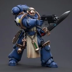 Warhammer 40K Ultramarines Primaris Company Champion 1/18 Scale Figure -Figure Toy ceb6e70b a406 4c2a a0f5 48959810e9ec
