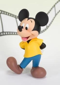 Bandai Mickey Mouse FiguartsZERO Mickey Mouse (1980's) 13 Bandai Mickey Mouse FiguartsZERO Mickey Mouse (1980's) -Figure Toy f3a5ac99 1b72 4401 9bd2 cf8546dce700